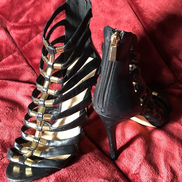 Vince Camuto Balmain style heels - Picture 6 of 7
